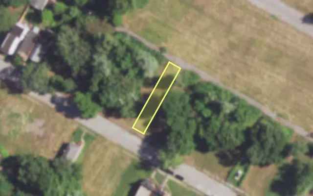 Aerial view of 4549 COTTAGE AV — vacant lot, St. Louis with approximate parcel outline