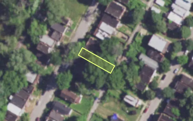 Aerial view of 3114 ROLLA PL — vacant lot, St. Louis with approximate parcel outline