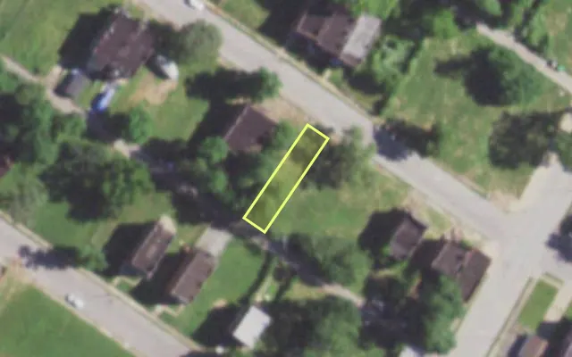 Aerial view of 5920 WABADA AV — vacant lot, St. Louis with approximate parcel outline