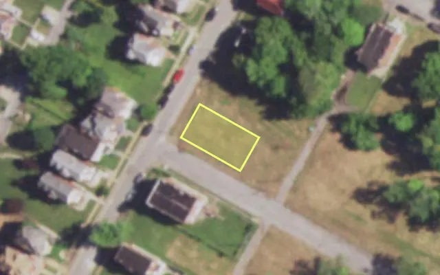 Aerial view of 1900 CORA AV — vacant lot, St. Louis with approximate parcel outline