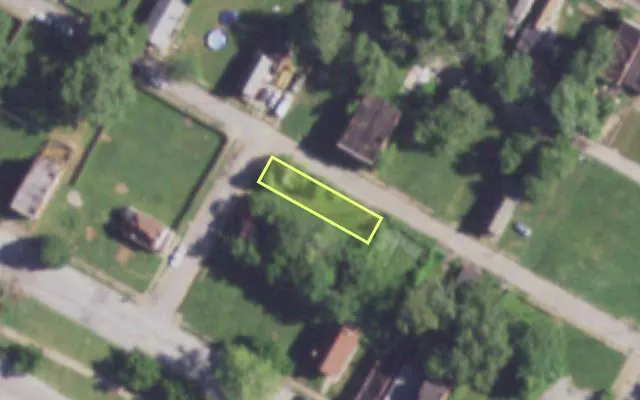 Aerial view of 4114 FAIRGROUND PL — vacant lot, St. Louis with approximate parcel outline