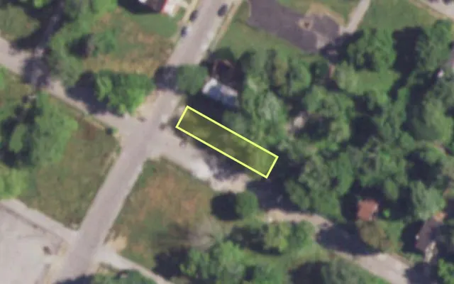 Aerial view of 1700 ANNIE MALONE DR — vacant lot, St. Louis with approximate parcel outline