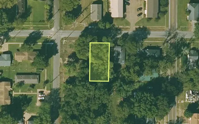 Aerial view of PHILLIPS County parcel 703-03126-000 — Arkansas post-auction with approximate parcel outline
