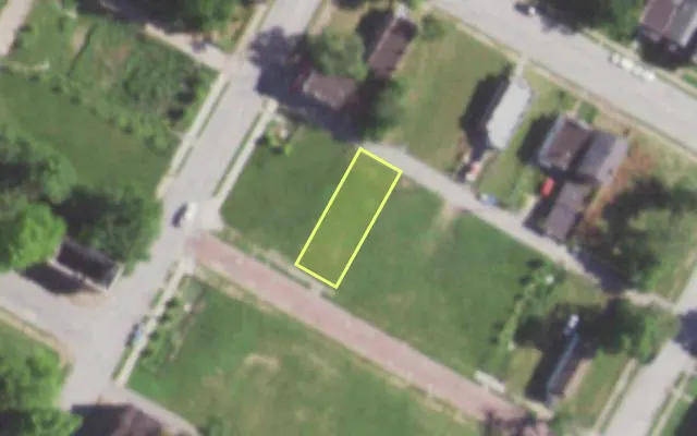 Aerial view of 5573 ST EDWARD AV — vacant lot, St. Louis with approximate parcel outline