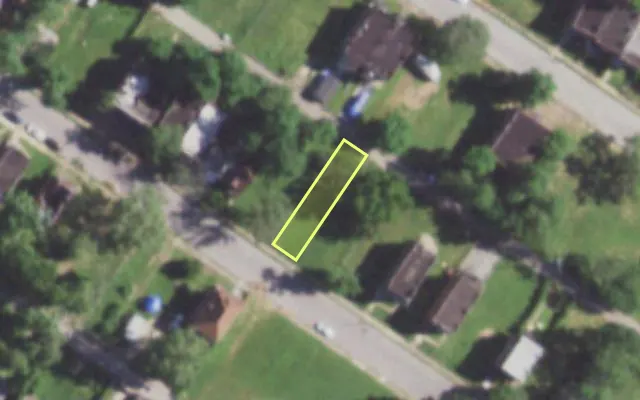Aerial view of 5941 LOTUS AV — vacant lot, St. Louis with approximate parcel outline