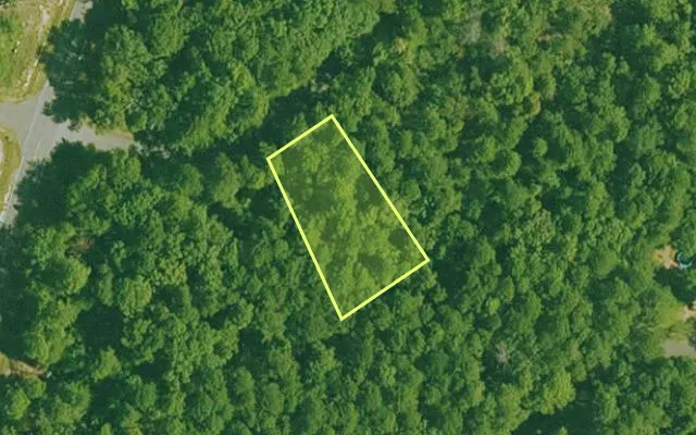 Aerial view of GARLAND County parcel 71582 — Arkansas post-auction with approximate parcel outline