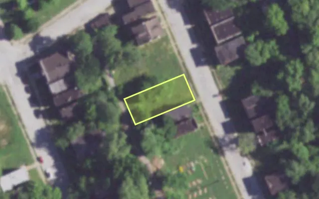 Aerial view of 4419 N 20TH ST — vacant lot, St. Louis with approximate parcel outline