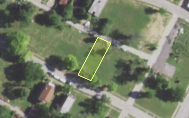 Aerial view of 5827 TERRY AV — vacant lot, St. Louis with approximate parcel outline