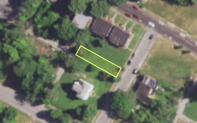 Aerial view of 2813 N TAYLOR AV — vacant lot, St. Louis with approximate parcel outline