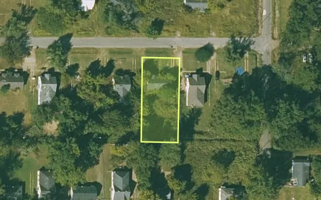 Aerial view of PHILLIPS County parcel 703-00857-000 — Arkansas post-auction with approximate parcel outline