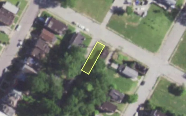 Aerial view of 5414 WABADA AV — vacant lot, St. Louis with approximate parcel outline