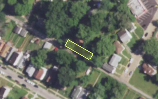 Aerial view of 5614 SUMMIT PL — vacant lot, St. Louis with approximate parcel outline
