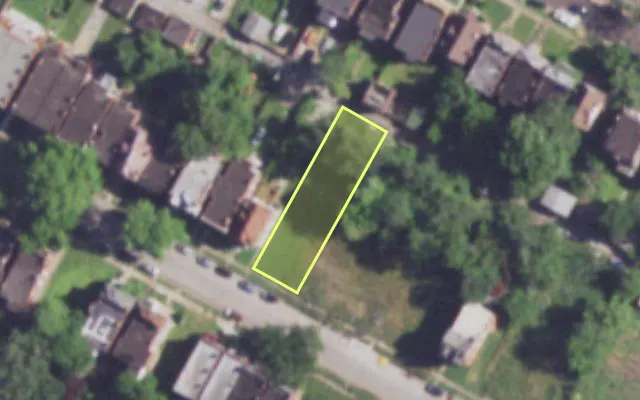 Aerial view of 3937 LABADIE AV — vacant lot, St. Louis with approximate parcel outline