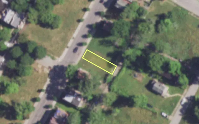 Aerial view of 3204 N NEWSTEAD AV — vacant lot, St. Louis with approximate parcel outline