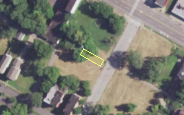 Aerial view of 1219 PRAIRIE AV — vacant lot, St. Louis with approximate parcel outline