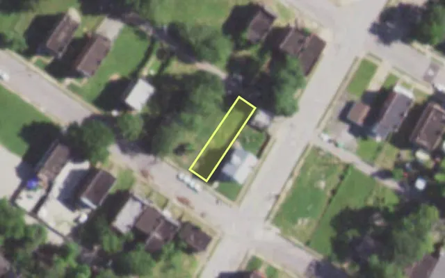 Aerial view of 5905 LOTUS AV — vacant lot, St. Louis with approximate parcel outline