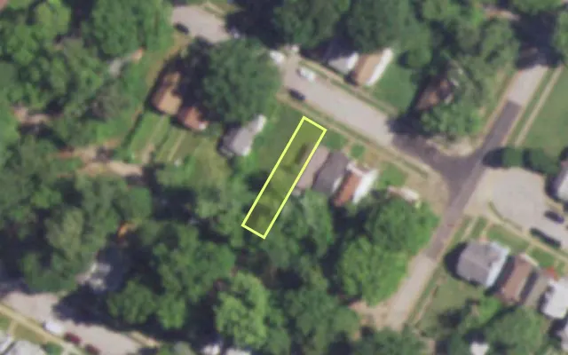 Aerial view of 6014 EMMA AV — vacant lot, St. Louis with approximate parcel outline
