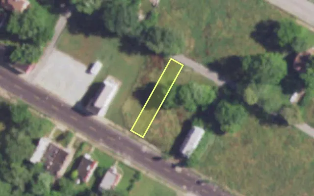Aerial view of 4357 W ST LOUIS AV — vacant lot, St. Louis with approximate parcel outline