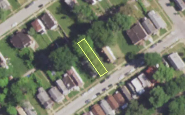 Aerial view of 5077 CLAXTON AV — vacant lot, St. Louis with approximate parcel outline