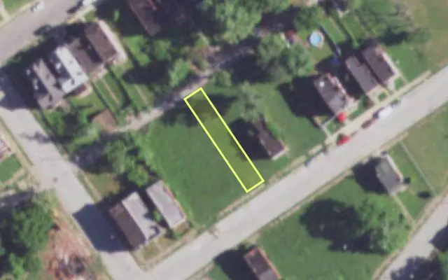 Aerial view of 2035 ALICE AV — vacant lot, St. Louis with approximate parcel outline