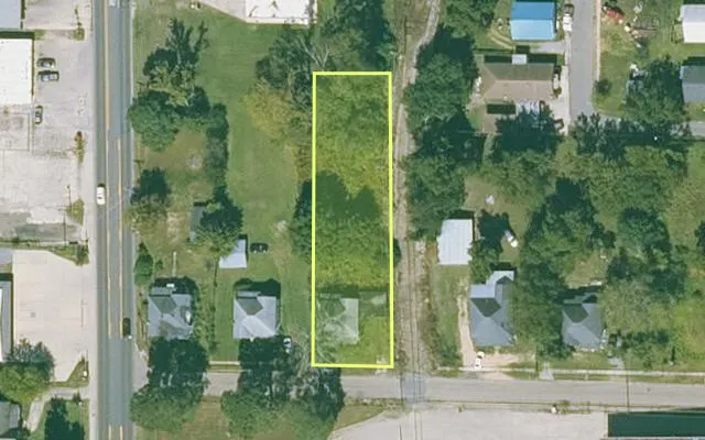 Aerial view of BRADLEY County parcel 700-49016-000 — Arkansas post-auction with approximate parcel outline