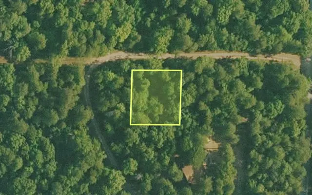 Aerial view of BAXTER County parcel 010-01897-000 — Arkansas post-auction with approximate parcel outline