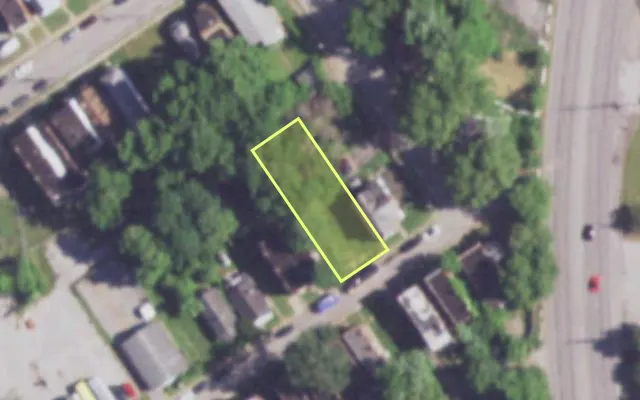 Aerial view of 707 BITTNER ST — vacant lot, St. Louis with approximate parcel outline