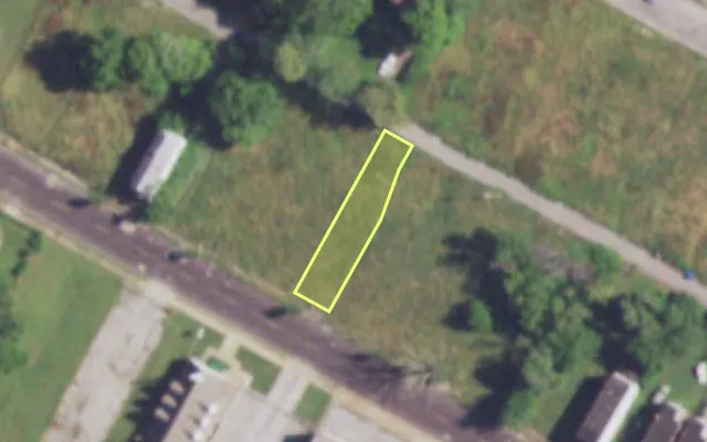 Aerial view of 4337 W ST LOUIS AV — vacant lot, St. Louis with approximate parcel outline