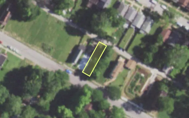 Aerial view of 5709 MAFFITT AV — vacant lot, St. Louis with approximate parcel outline