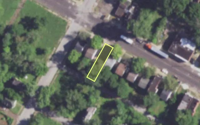 Aerial view of 3946 LEE AV — vacant lot, St. Louis with approximate parcel outline