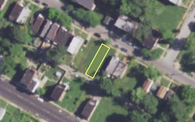 Aerial view of 4214 W PENROSE ST — vacant lot, St. Louis with approximate parcel outline