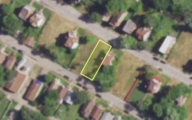 Aerial view of 4754 CUPPLES PL — vacant lot, St. Louis with approximate parcel outline