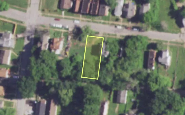 Aerial view of 1044 GIMBLIN ST — vacant lot, St. Louis with approximate parcel outline