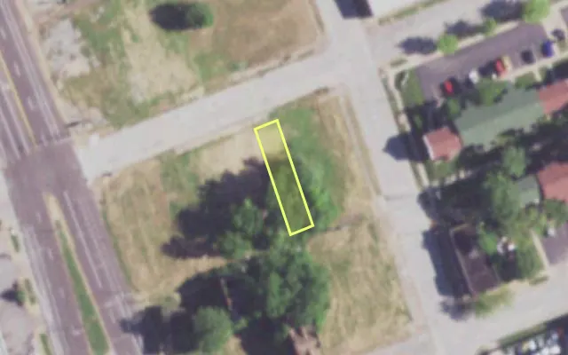 Aerial view of 1442 MADISON ST — vacant lot, St. Louis with approximate parcel outline