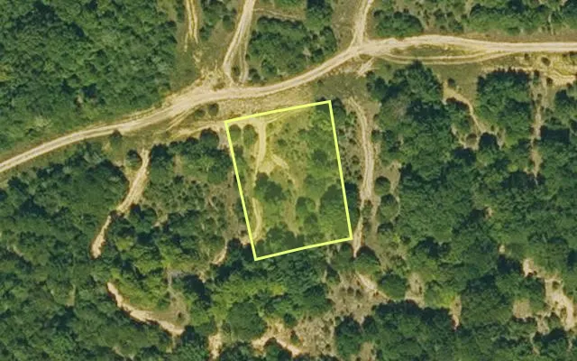 Aerial view of IZARD County parcel 800-05681-000 — Arkansas post-auction with approximate parcel outline