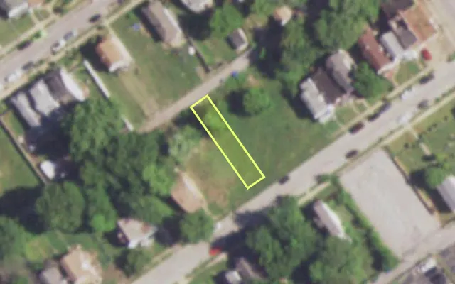 Aerial view of 4939 CLAXTON AV — vacant lot, St. Louis with approximate parcel outline