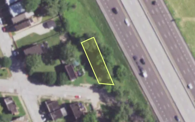 Aerial view of 1119 FERRY ST — vacant lot, St. Louis with approximate parcel outline