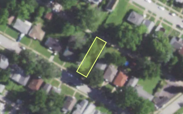 Aerial view of 5931 LAURA AV — vacant lot, St. Louis with approximate parcel outline