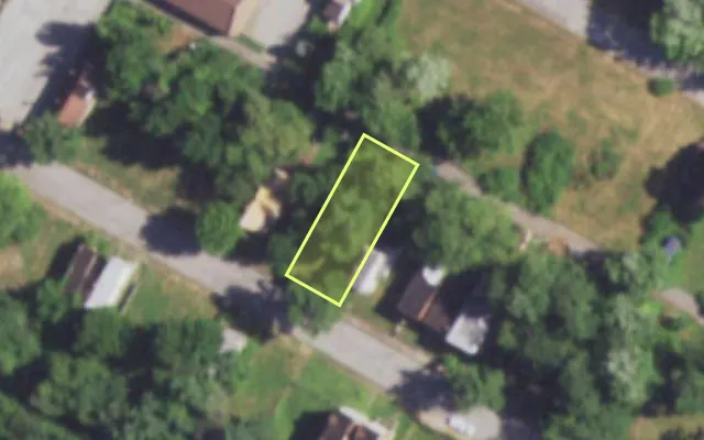 Aerial view of 4331 GARFIELD AV — vacant lot, St. Louis with approximate parcel outline
