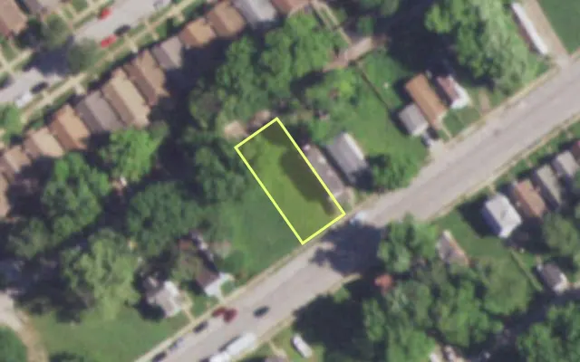 Aerial view of 5437 UNION BLVD — vacant lot, St. Louis with approximate parcel outline