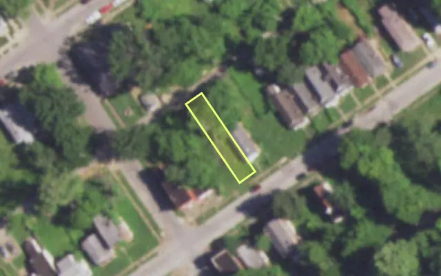 Aerial view of 5209 GENEVIEVE AV — vacant lot, St. Louis with approximate parcel outline