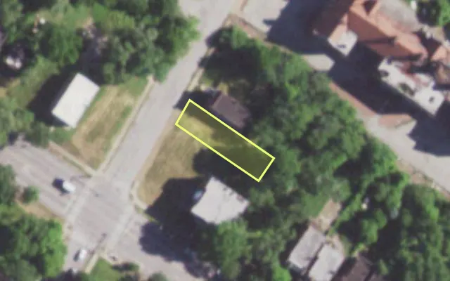 Aerial view of 1310 HAMILTON BLVD — vacant lot, St. Louis with approximate parcel outline