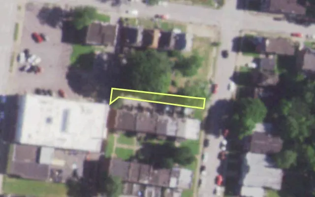 Aerial view of 1201 B AUBERT AV — vacant lot, St. Louis with approximate parcel outline