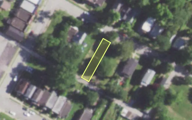 Aerial view of 5334 LABADIE AV — vacant lot, St. Louis with approximate parcel outline