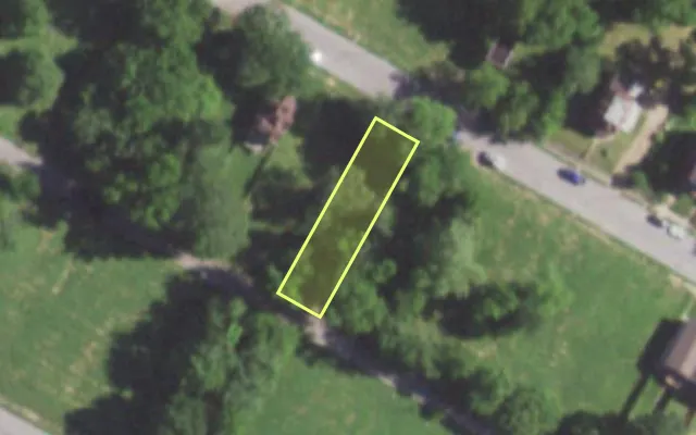 Aerial view of 5644 LOTUS AV — vacant lot, St. Louis with approximate parcel outline