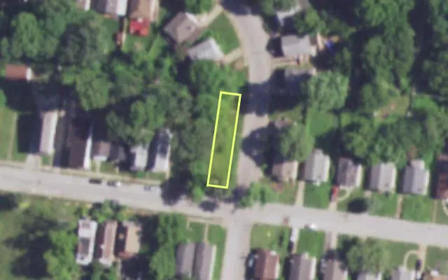 Aerial view of 845 HARLAN AV — vacant lot, St. Louis with approximate parcel outline
