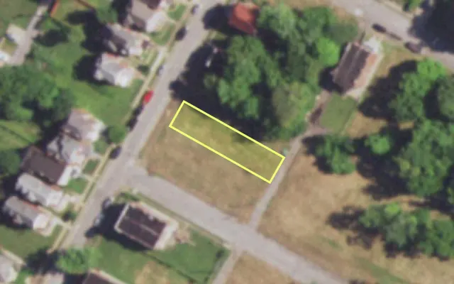 Aerial view of 1906 CORA AV — vacant lot, St. Louis with approximate parcel outline