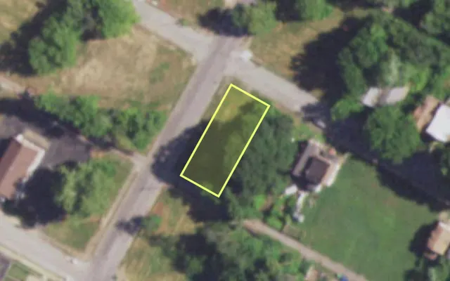 Aerial view of 4372 COTE BRILLIANTE AV — vacant lot, St. Louis with approximate parcel outline