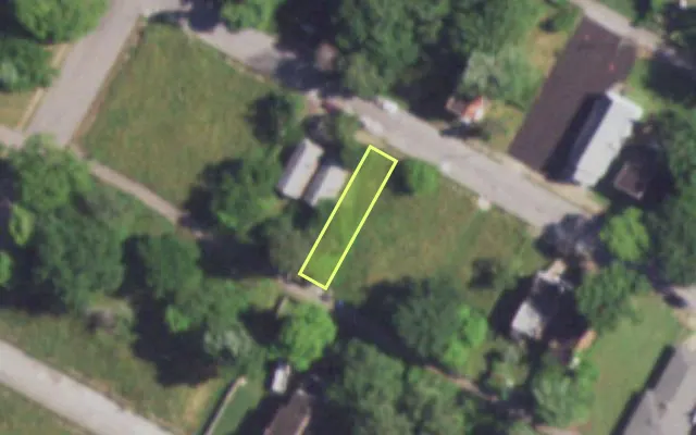 Aerial view of 4264 W GARFIELD AV — vacant lot, St. Louis with approximate parcel outline