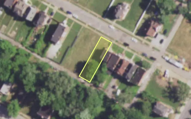 Aerial view of 4428 GREER AV — vacant lot, St. Louis with approximate parcel outline